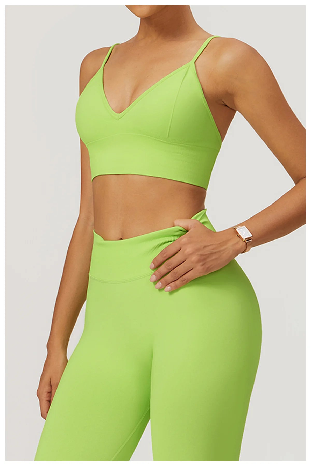 ANNIEGO V-Neck Sports Bra – Adjustable Straps, Shockproof, Quick-Dry
