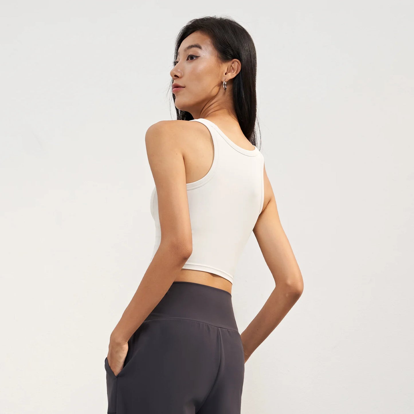 ANNIEGO Women’s Yoga Crop Tank – Built-in Bra, Quick Dry, Sweat-Wicking Top