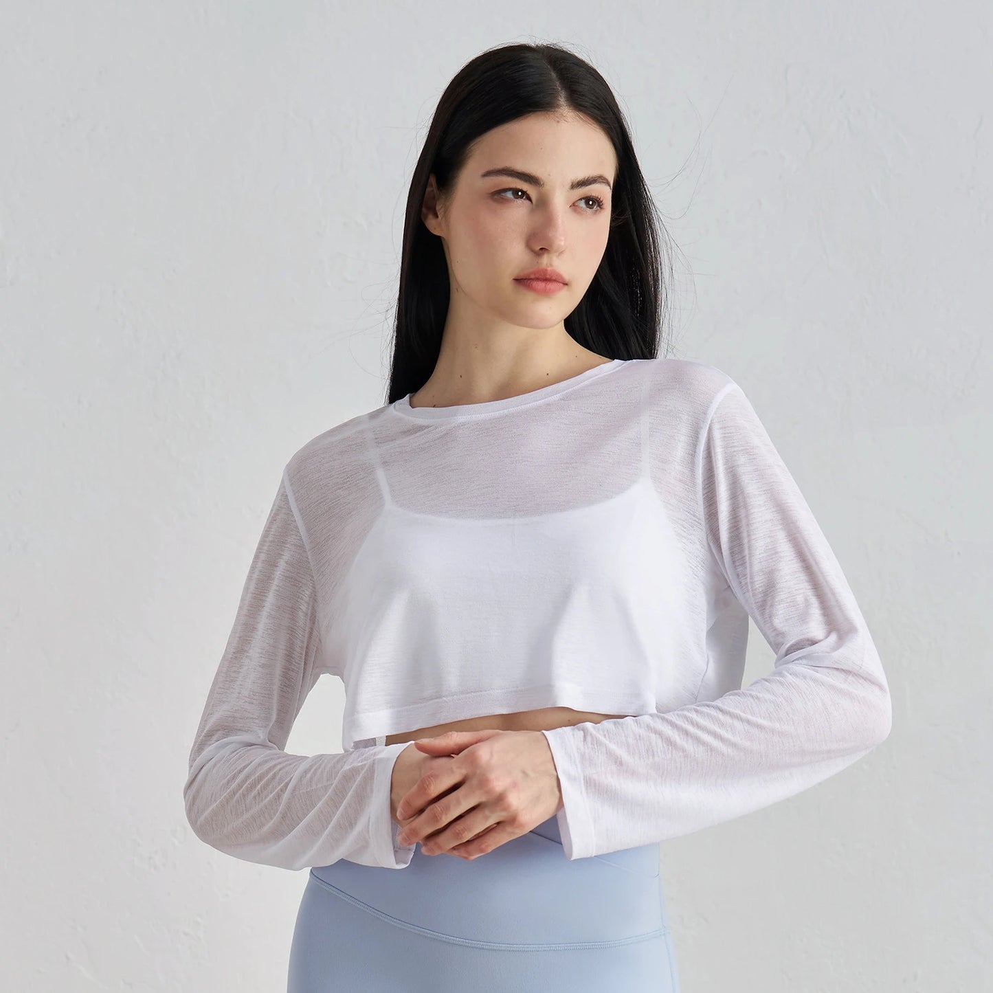 ANNIEGO Cropped Long Sleeve Yoga Top – Slim Fit, Lightweight, Breathable