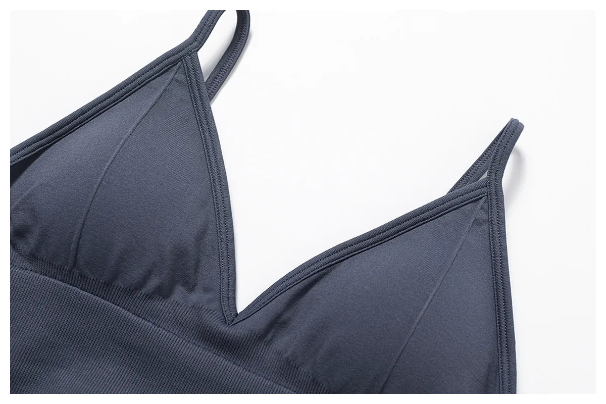 ANNIEGO V-Neck Sports Bra – Adjustable Straps, Shockproof, Quick-Dry