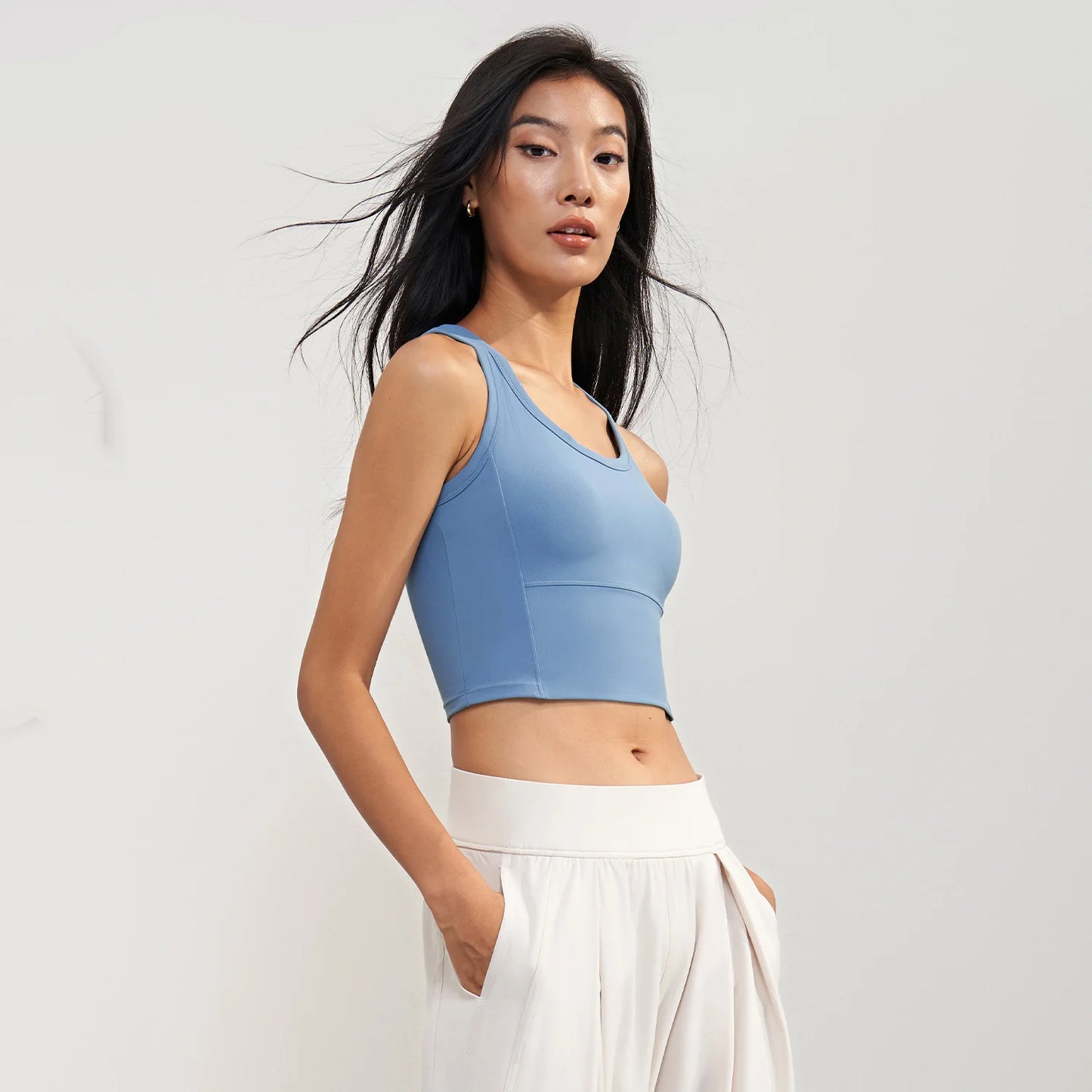 ANNIEGO Women’s Yoga Crop Tank – Built-in Bra, Quick Dry, Sweat-Wicking Top